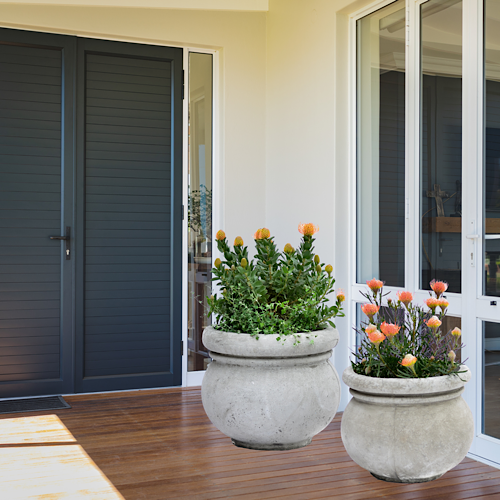 Cement-planter-pot-vivaldi-raw