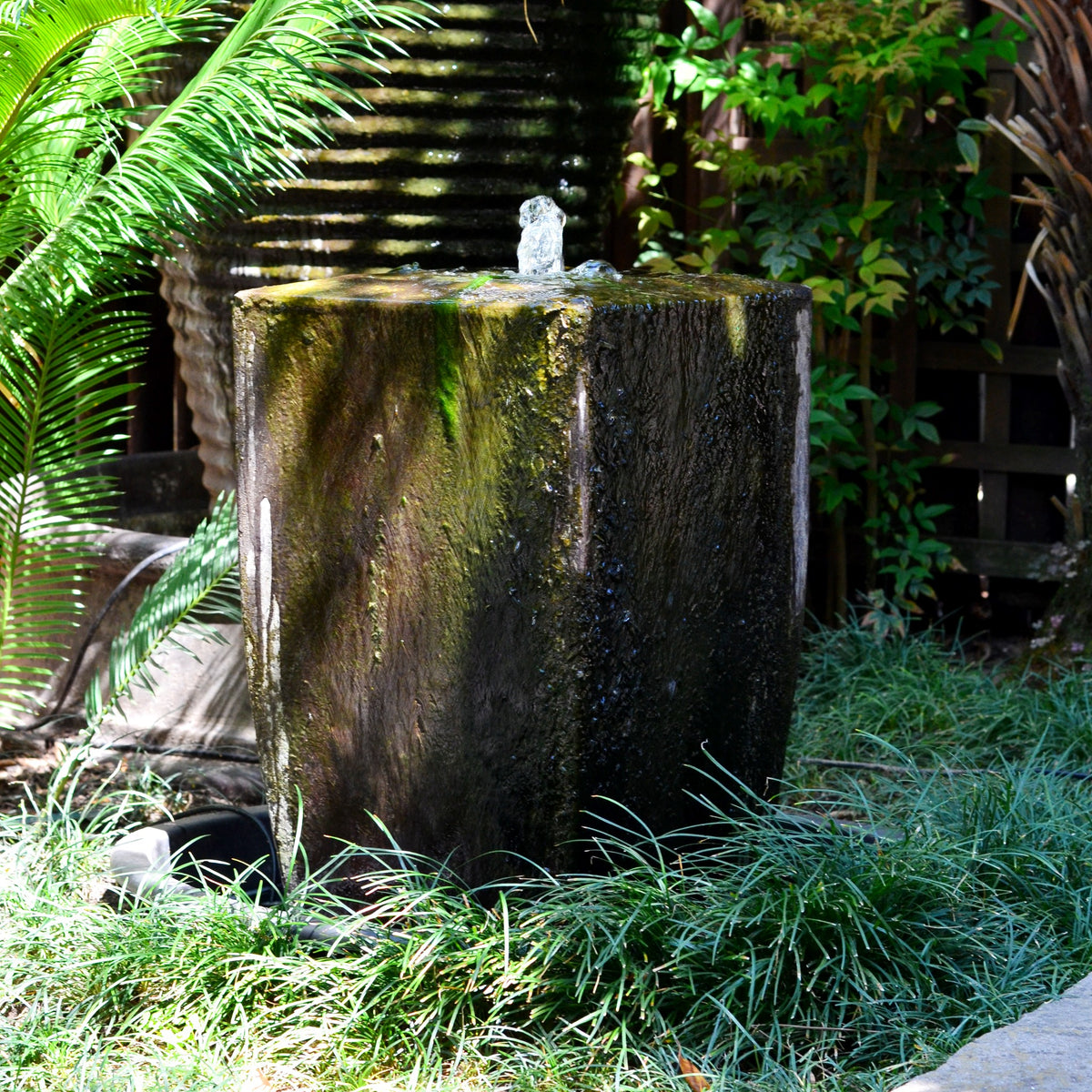 Umbria Rustic Large Water Feature – Cape Garden Online